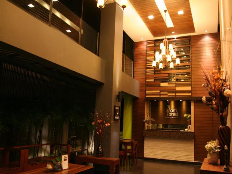Silom Forest Exclusive Residence Banguecoque Exterior foto